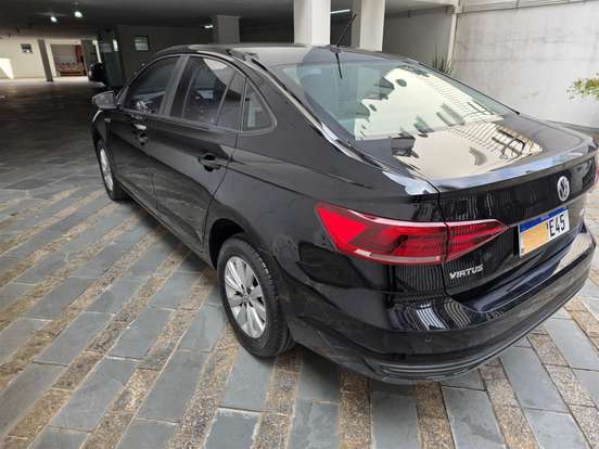 VOLKSWAGEN-VIRTUS-1.0 200 TSI COMFORTLINE AUTOMÁTICO VOLKSWAGEN-VIRTUS-2021
