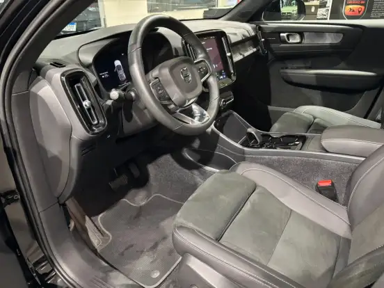 VOLVO-C40-P8 RECHARGE TWIN ELECTRIC ULTIMATE AWD VOLVO-C40-2022