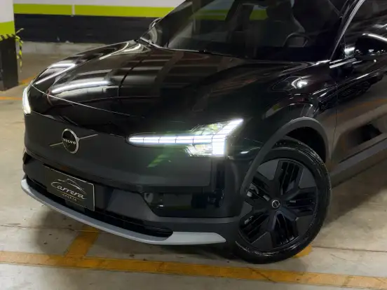 VOLVO-EX30-2026