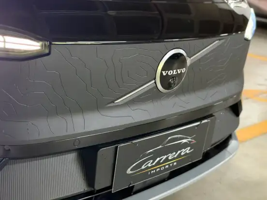 VOLVO-EX30-2026