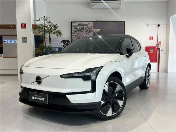 VOLVO EX30 69 KW ELÉTRICO ULTRA