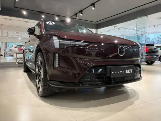 VOLVO-EX90-P8 RECHARGE TWIN ELECTRIC PERFORMANCE ULTRA AWD VOLVO-EX90-2025