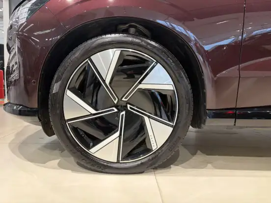 VOLVO-EX90-P8 RECHARGE TWIN ELECTRIC PERFORMANCE ULTRA AWD VOLVO-EX90-2025