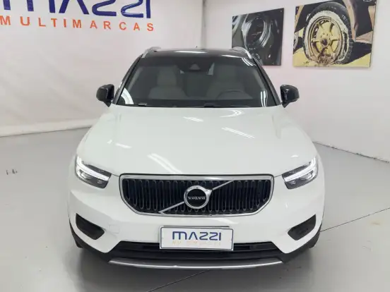 VOLVO-XC40-2.0 T5 GASOLINA MOMENTUM AWD GEARTRONIC VOLVO-XC40-2018