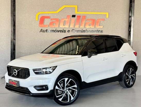 VOLVO-XC40-2019
