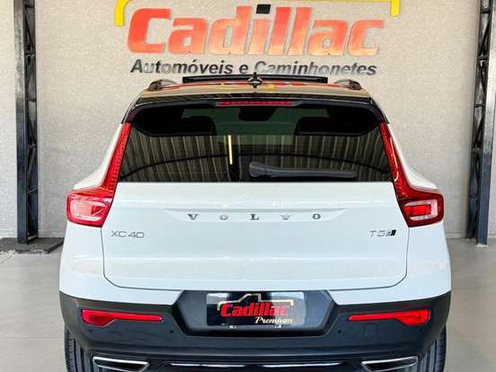 VOLVO-XC40-2.0 T5 GASOLINA R-DESIGN AWD GEARTRONIC VOLVO-XC40-2019