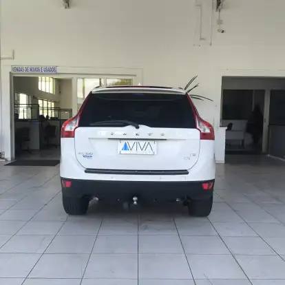 VOLVO-XC60-2012