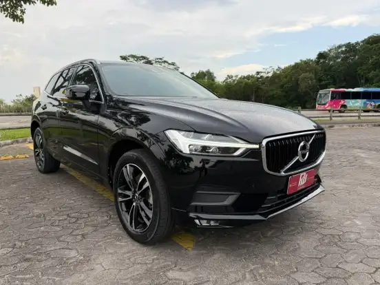 VOLVO-XC60-2020