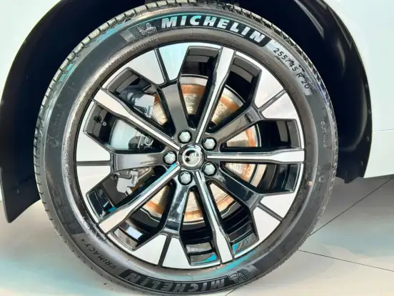 VOLVO-XC60-2026