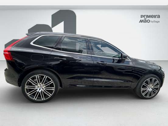 VOLVO-XC60-2018