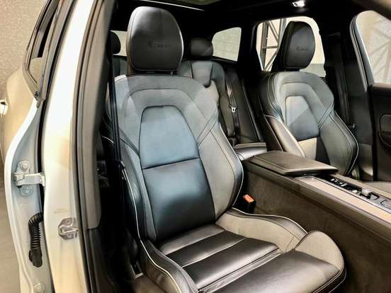 VOLVO-XC60-2.0 T8 HYBRID R-DESIGN AWD GEARTRONIC VOLVO-XC60-2019