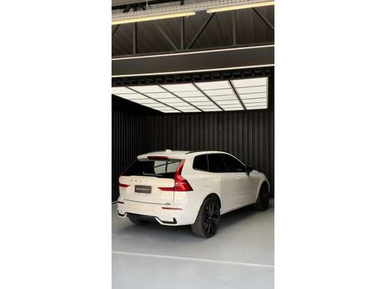 VOLVO-XC60-2023
