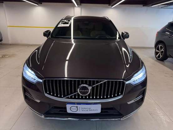 VOLVO-XC60-2024
