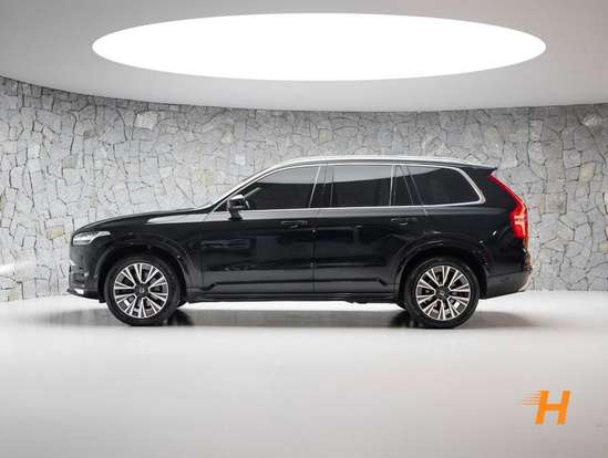 VOLVO-XC90-2020