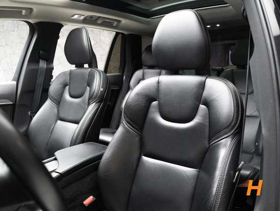 VOLVO-XC90-2020