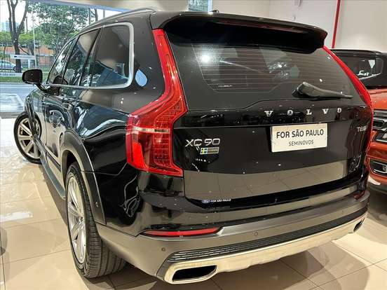 VOLVO-XC90-2016