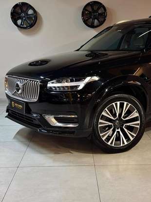 VOLVO-XC90-2021