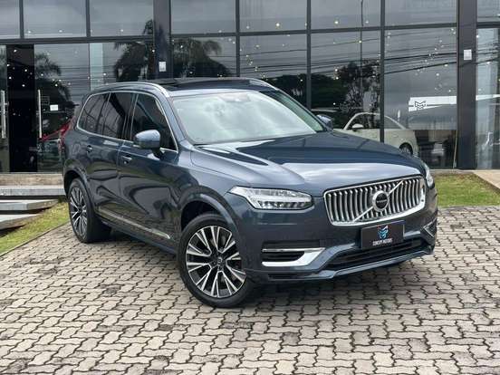 VOLVO-XC90-2022
