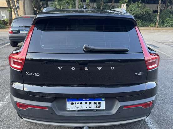 VOLVO-XC40-2.0 T5 GASOLINA MOMENTUM AWD GEARTRONIC VOLVO-XC40-2020