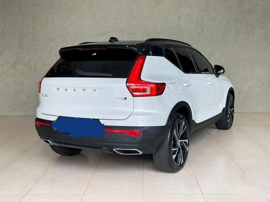 VOLVO-XC40-2.0 T5 GASOLINA R-DESIGN AWD GEARTRONIC VOLVO-XC40-2018