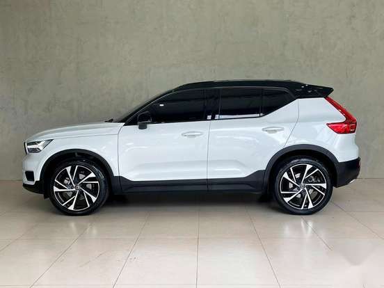 VOLVO-XC40-2.0 T5 GASOLINA R-DESIGN AWD GEARTRONIC VOLVO-XC40-2018