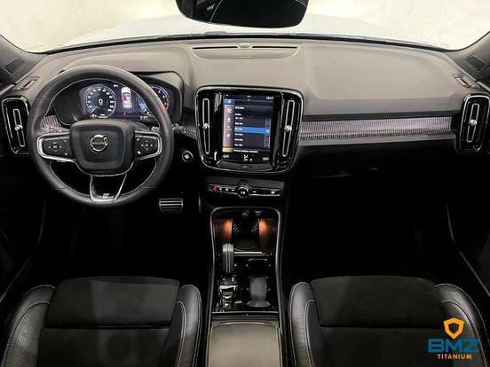 VOLVO-XC40-2.0 T5 GASOLINA R-DESIGN AWD GEARTRONIC VOLVO-XC40-2018