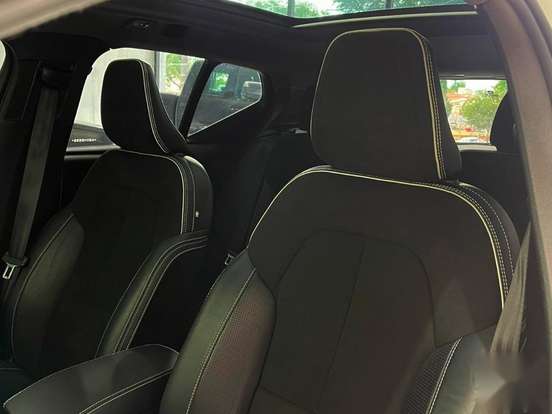 VOLVO-XC40-2.0 T5 GASOLINA R-DESIGN AWD GEARTRONIC VOLVO-XC40-2018