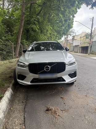 VOLVO-XC60-2.0 T5 GASOLINA R-DESIGN AWD GEARTRONIC VOLVO-XC60-2018
