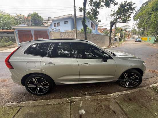 VOLVO-XC60-2.0 T5 GASOLINA R-DESIGN AWD GEARTRONIC VOLVO-XC60-2018
