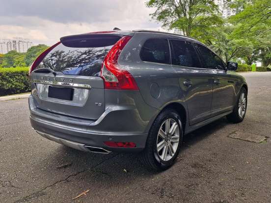 VOLVO-XC60-2.0 T5 KINETIC GASOLINA 4P AUTOMÁTICO VOLVO-XC60-2017