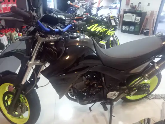 YAMAHA-XT 660R-2008