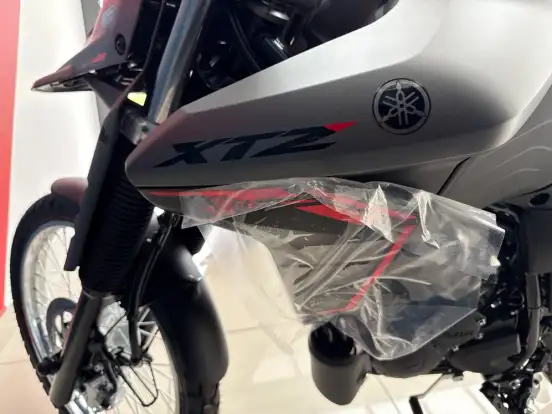 YAMAHA-XTZ 250 LANDER CONNECTED-2026