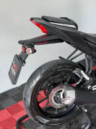 YAMAHA-YZF R15-2024