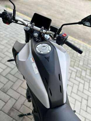 YAMAHA-MT-07 CONNECTED ABS-2025