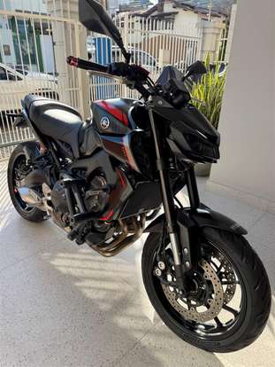 YAMAHA-MT-09 YAMAHA-MT-09-2021