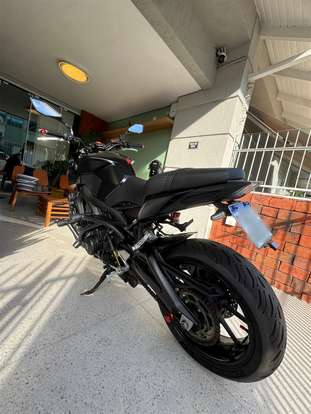 YAMAHA-MT-09 YAMAHA-MT-09-2021