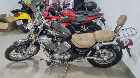 YAMAHA-VIRAGO XV 535-1999