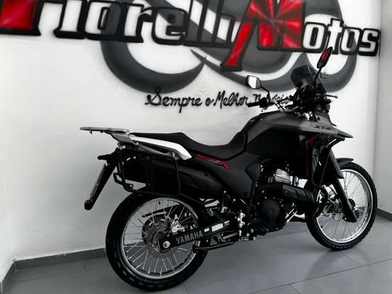 YAMAHA-XTZ 250 LANDER CONNECTED-2025