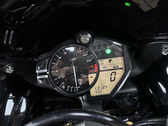 YAMAHA-YZF R1-2012