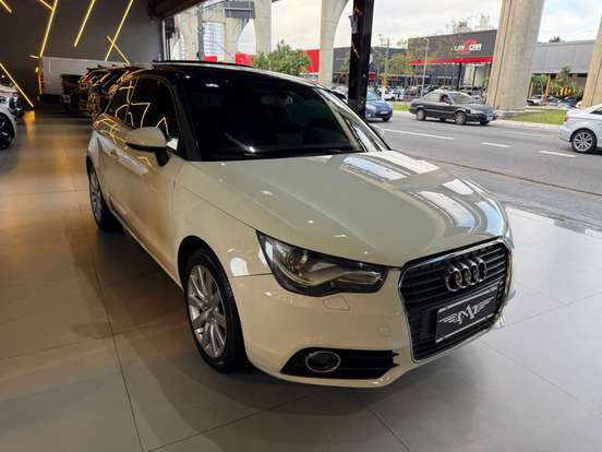 AUDI-A1-1.4 TFSI ATTRACTION 16V 122CV GASOLINA 2P AUTOMÁTICO AUDI-A1-2012