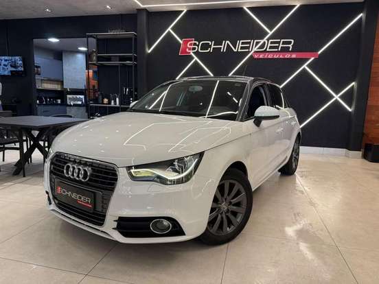 AUDI-A1-2012