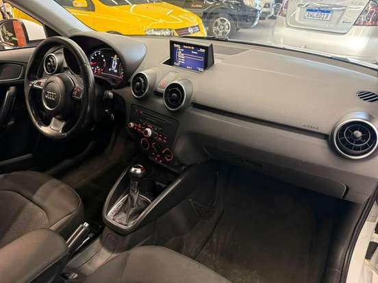 AUDI-A1-2012