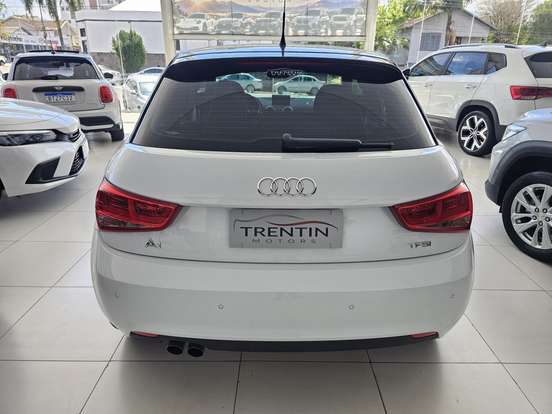 AUDI-A1-2015