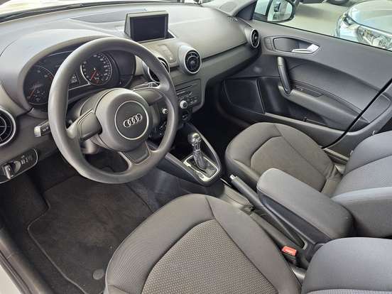 AUDI-A1-2015