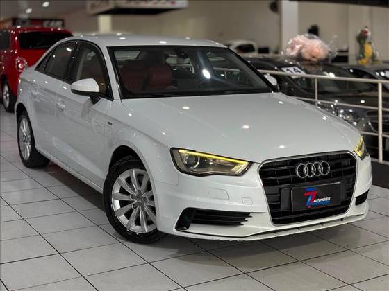 AUDI A3 1.8 TFSI SEDAN 16V 180CV GASOLINA 4P AUTOMÁTICO