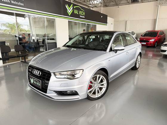 AUDI A3 1.8 TFSI SEDAN AMBITION 16V 180CV GASOLINA 4P AUTOMÁTICO