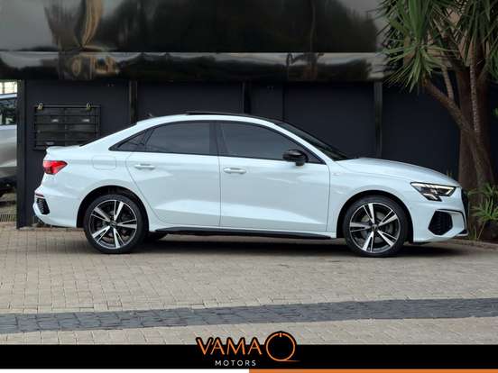 AUDI-A3-2.0 40 TFSI MHEV SEDAN PERFORMANCE BLACK S-TRONIC AUDI-A3-2024