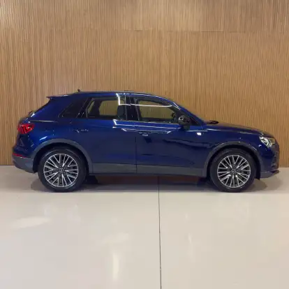 AUDI-Q3-2020