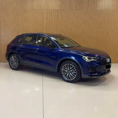 AUDI-Q3-2020