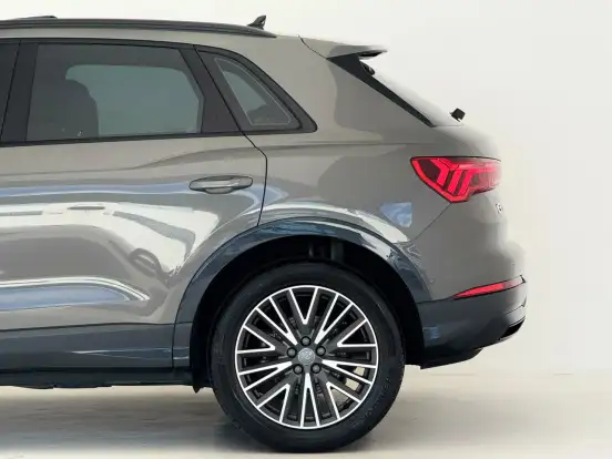 AUDI-Q3-2020